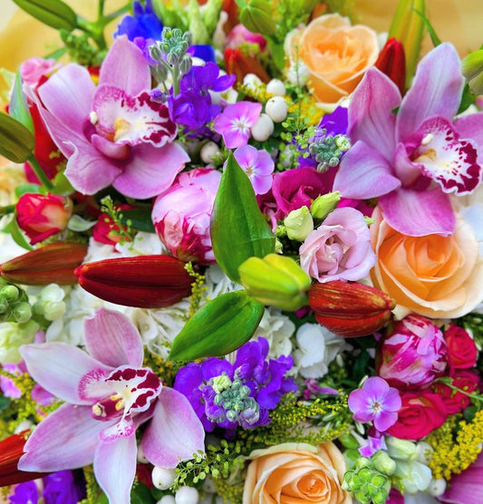 colouroftheyear, coloursof2022, colourtrends, floristcolours ,